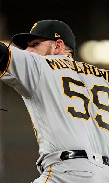 Bell homers again as Pirates cruise past Astros 10-0